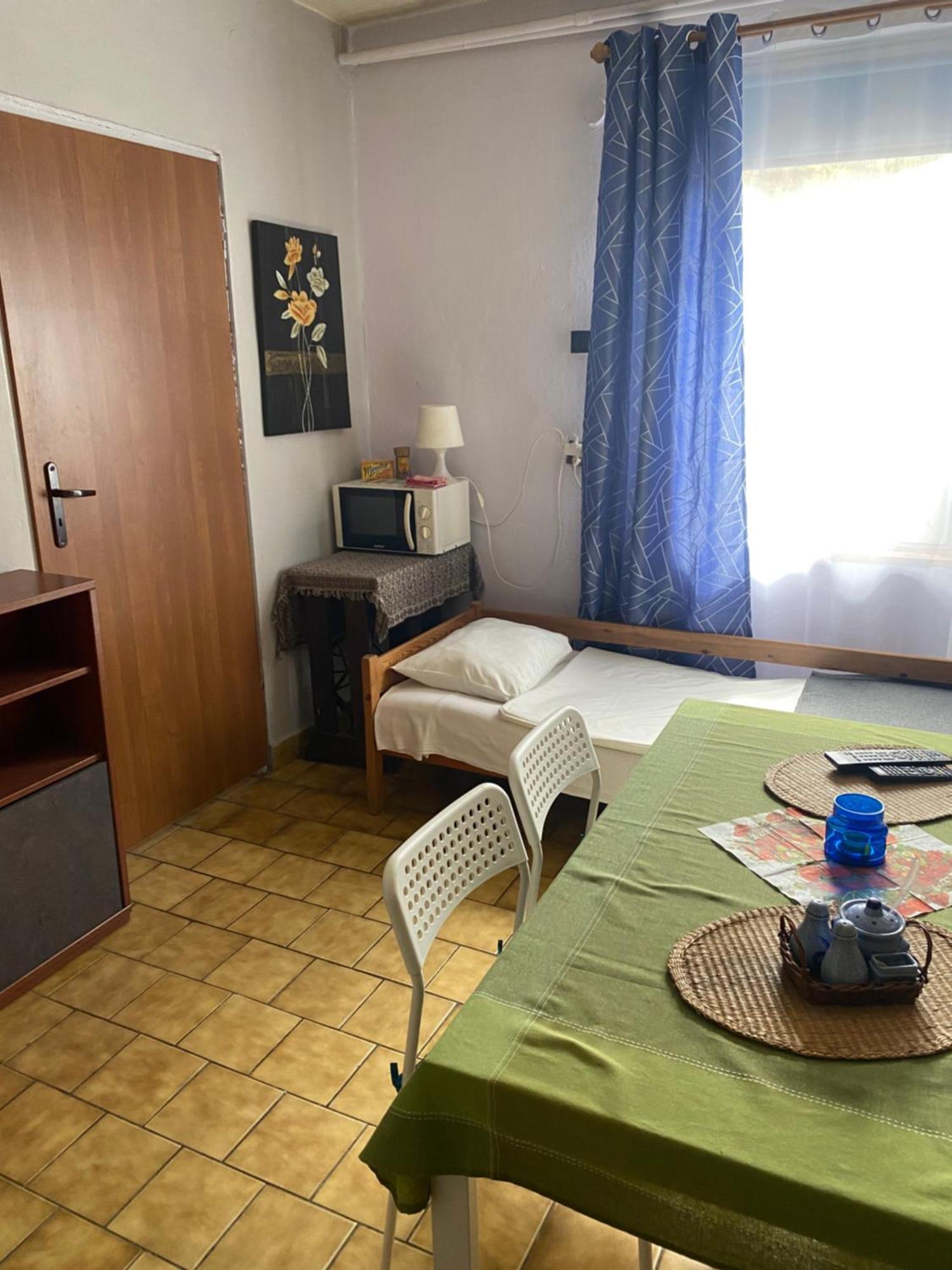 Kwatery Prywatne Hotelik Барчево Екстер'єр фото
